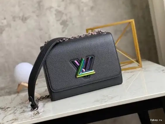 TWIST LOUIS MM VUITTON 0627